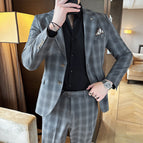 Gray / M